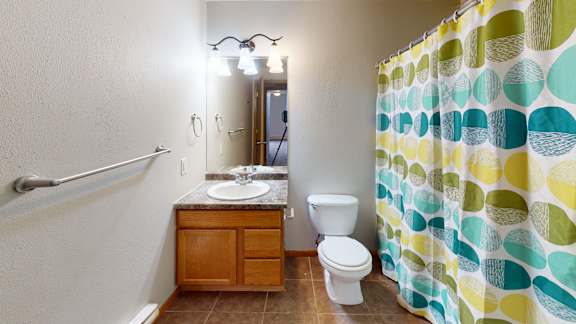 331 Main St. #6 Bathroom
