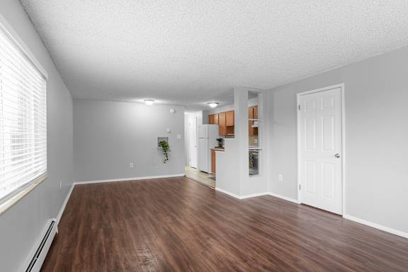 Very large room at Kingsbrook Arms, Colorado, 80113