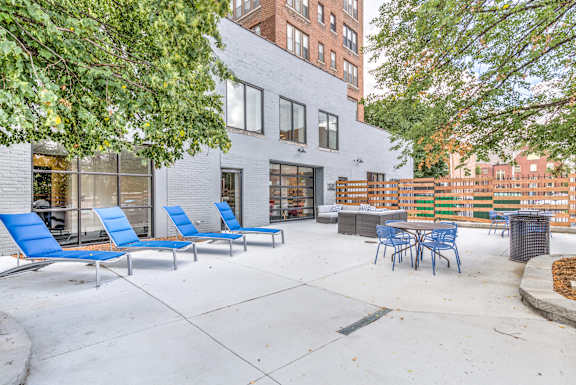 Patio Courtyard & Sundeck