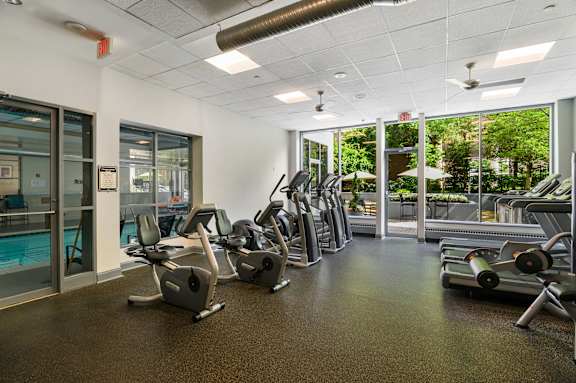 24 hour gym with treadmills, exercise bikes and other equipment at Lenox Part in National Landing, Arlington VA 22202