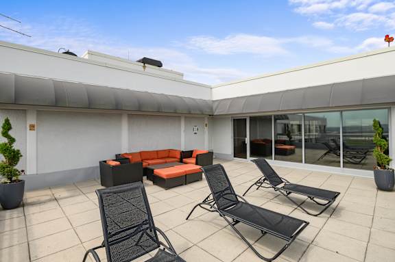 Rooftop deck at Lenox Club in National Landing, Arlington VA 22202