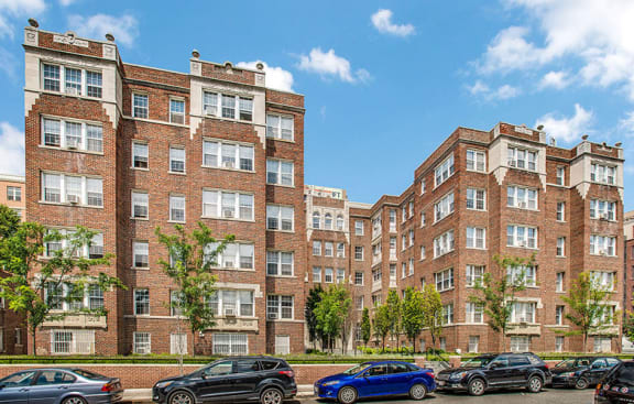 Downtown Silver Spring Apartments | Lenox Park