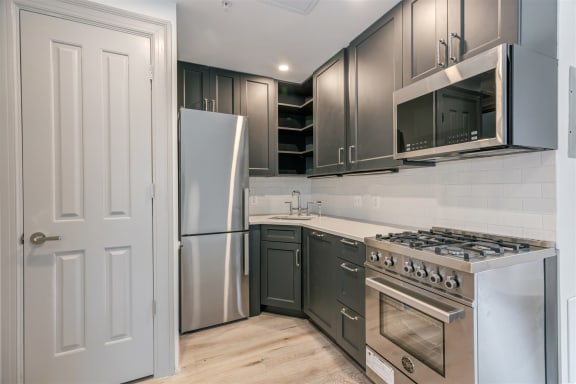 Studio 11 kitchen (2)