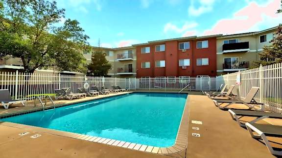 Swimming pool at Linden Ridge Apartments, Stone Mountain