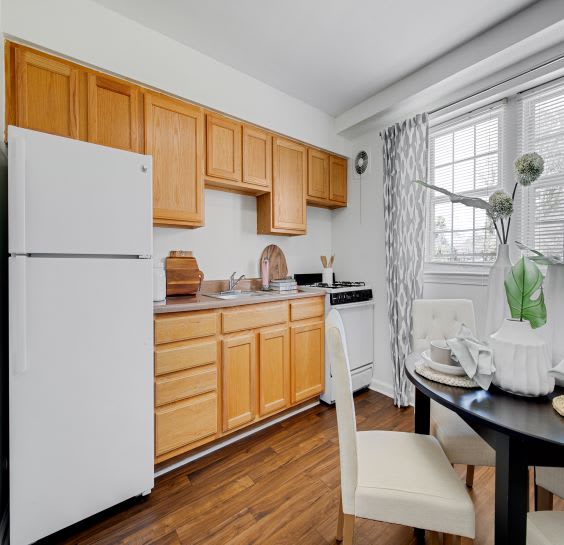 Eat in kitchen with window at Cross Country Manor Apartments, Baltimore, MD, 21215