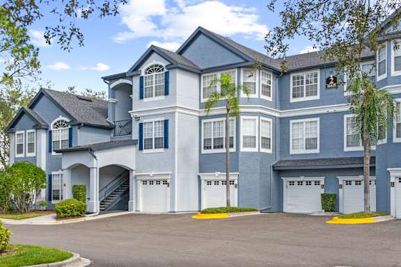 Building with 3 stories and garages attached