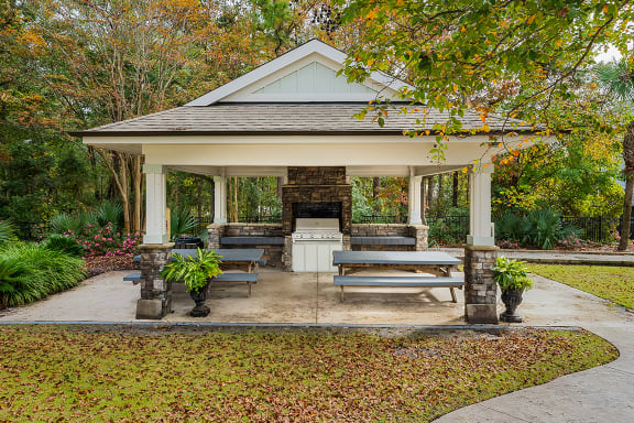 Grilling pavilion at The Reserve at Mayfaire Apartments, Wilmington NC