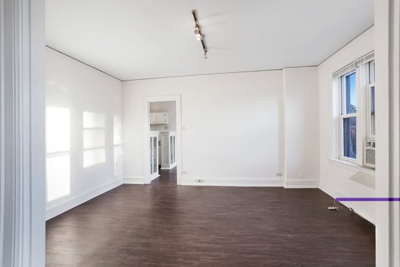 Bedroom Entry at 275 on the Park, St. Louis, Missouri