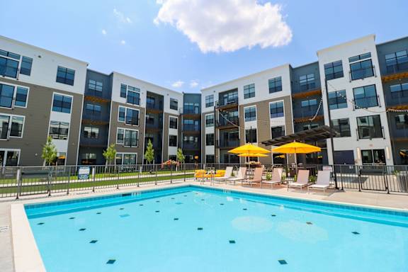 lap pool at the pointe at polaris apartments