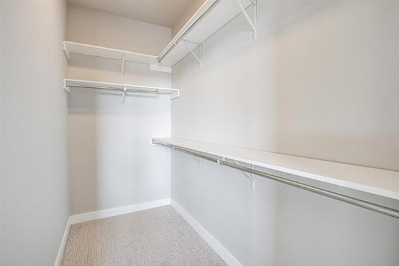 Style B5 Closet