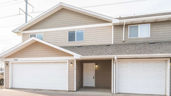 Building at Benson Village Townhomes Apartments, Sioux Falls, SD
