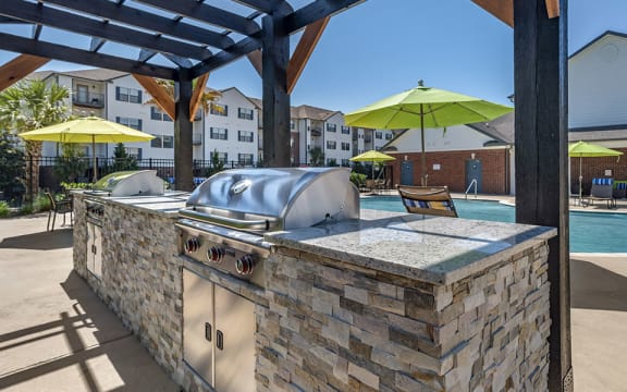 Outdoor Kitchen