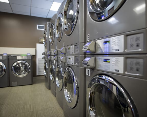 Onsite Laundry Room at Twin Towers, Illinois