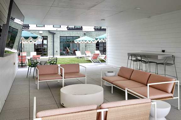 Outdoor lounge at The Artisan at 39th in Omaha, NE