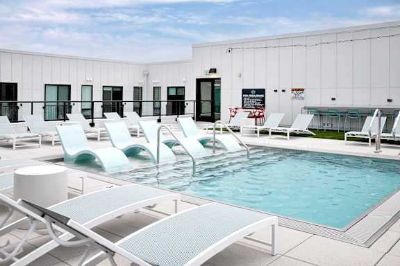 Resort-style pool at The Artisan at 39th in Omaha, NE