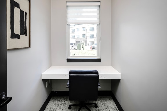 Private work stations at 148 Place Apartments in Omaha, NE