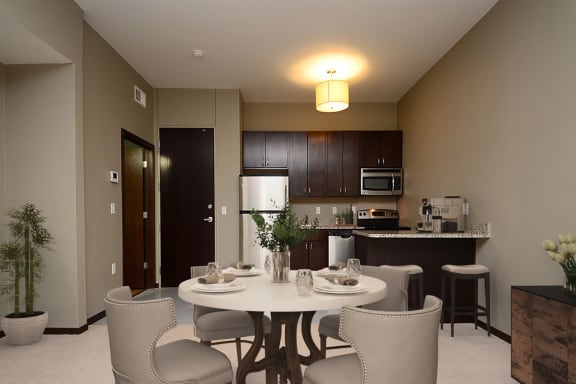 Breakfast Bar at 1501 Jackson Apartments in Downtown Omaha, NE