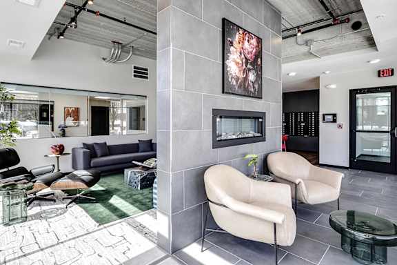 Community Lounge at The Artisan at 39th in Omaha, NE
