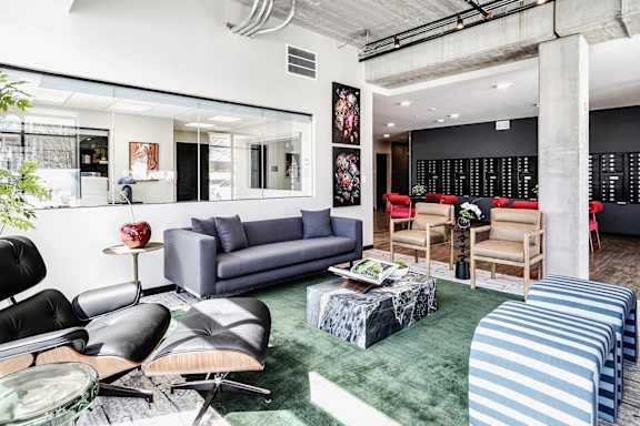 Community Lounge at The Artisan at 39th in Omaha, NE