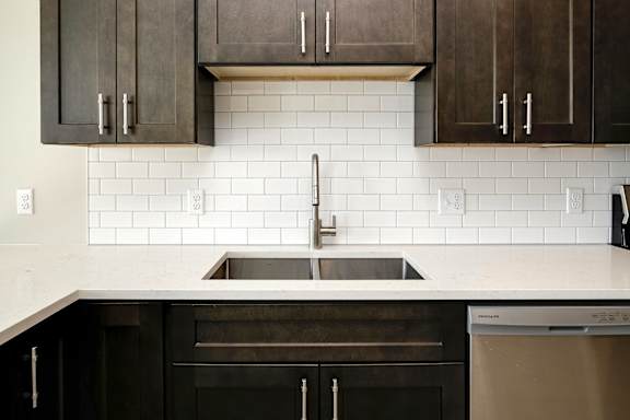 Tile Backsplash at The Artisan at 39th in Omaha NE