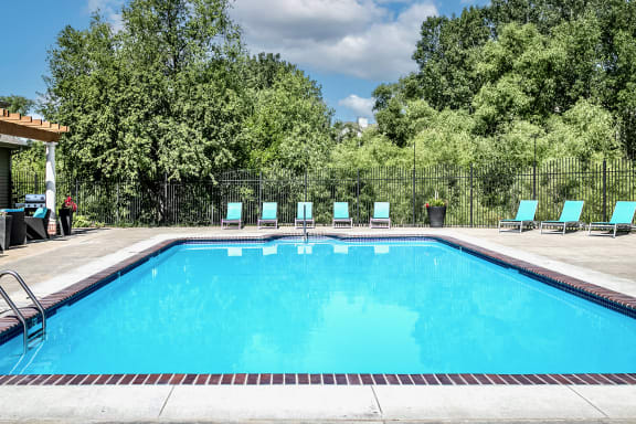 Poolside Relaxing Area at Autumn Grove Apartments, Omaha, Nebraska