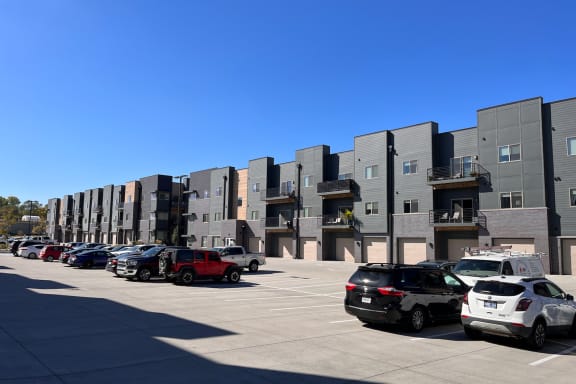 Attached and detached garages at Edge 204 in Omaha, NE
