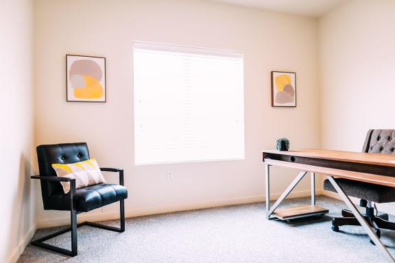 Plush carpeting at Heartland Flats in Beatrice, NE