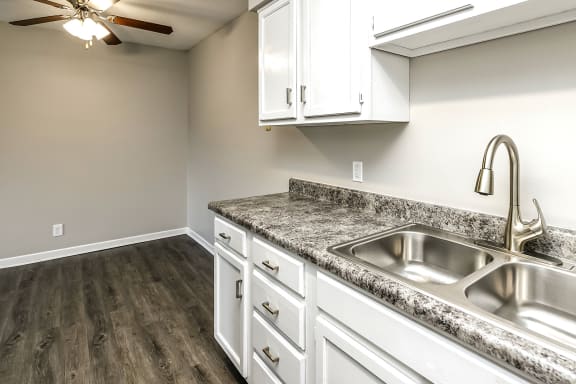 Fully equipped kitchens at Oakwood Trail Apartments in Omaha, NE