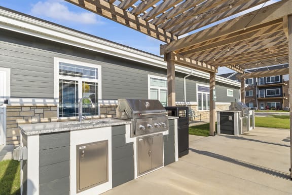 Outdoor Gas Grill Islands at Page Living at Pinnacle Hills in Rogers, AR