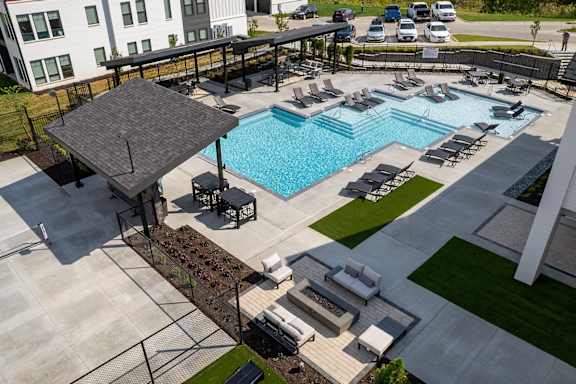 Resort-style heated pool at Park125 in Omaha, NE