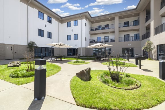 Outdoor Entertaining Space at Parkside Apartments & Shops in Bentonville, AR
