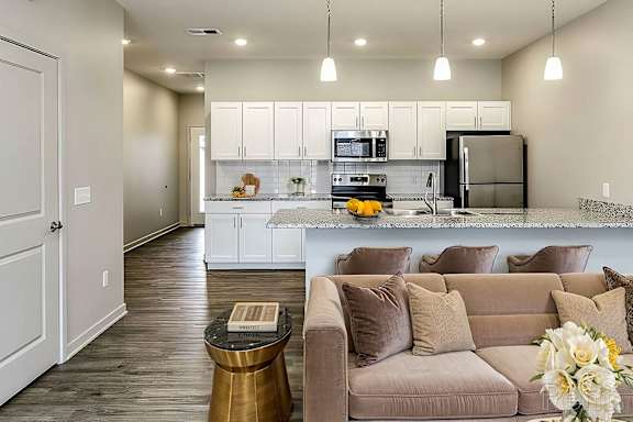 Stainless Steel Appliances at Sandstone Villas Apartments, Omaha