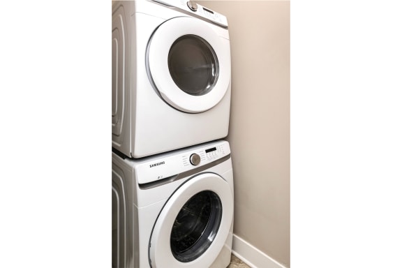 In-Unit Washer and Dryer at Tamarin Ridge in Lincoln, NE