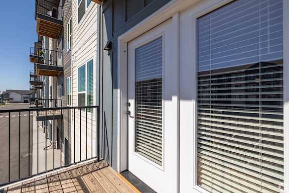 Premium window coverings at The Boulevard in Joplin, MO
