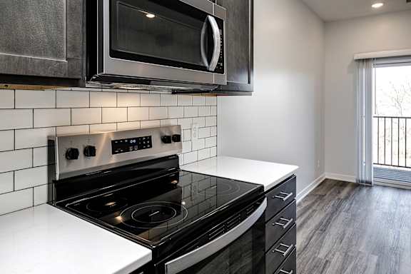 Stainless steel appliances at The Ridgeline in Council Bluffs, IA