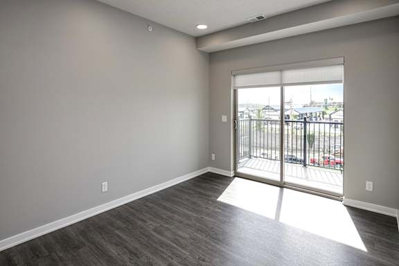 Luxury wood-look vinyl flooring at VUE19 in Bellevue, NE