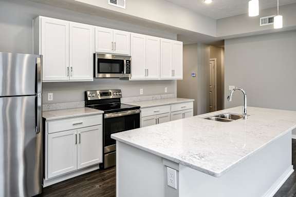 Stainless Steel Appliances at Vue 178 in Omaha, NE