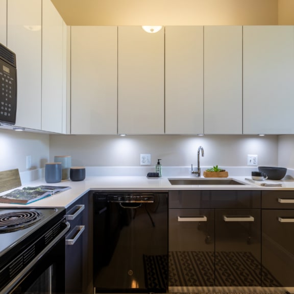 Gourmet kitchen | apartments in Novi, Michigan 48375