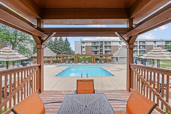 Outdoor Pool at Willow Pond, Burnsville, 55337
