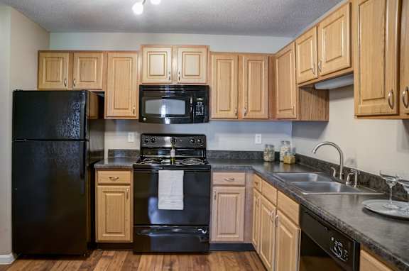 Frost-Free Refrigerator at Cityscape, MN, 55416