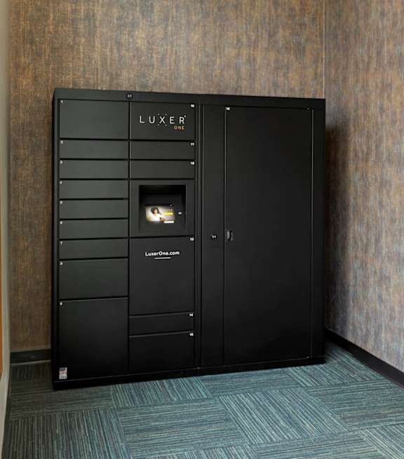 Package Receiving at MacLaren Hill, St. Paul, MN, 55108
