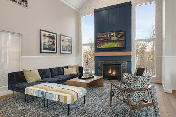 Mallard Creek Apartments in Golden Valley, MN Community Room