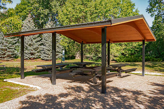 Grills/Picnic Area at Pebblebrook Flats, Bloomington, MN