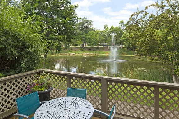 Regency Woods Apartments in Minnetonka, MN 30 Acres of Nature
