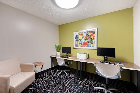 Business Center at Willow Pond, Burnsville, 55337