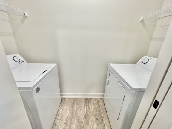 laundry room at Murdock Gardens Apartments, Lafayette, IN 47904