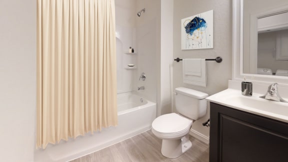 Artisan_2x2L-Bathroom