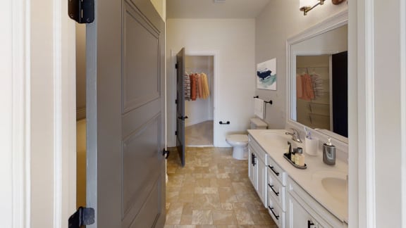 Artisan-2x2M-Master Bathroom