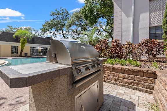 BBQ area at The Flats at Seminole Heights, Tampa, 33603
