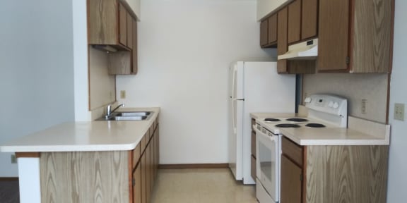 Fawn Haven apartments kitchen Butler Indiana